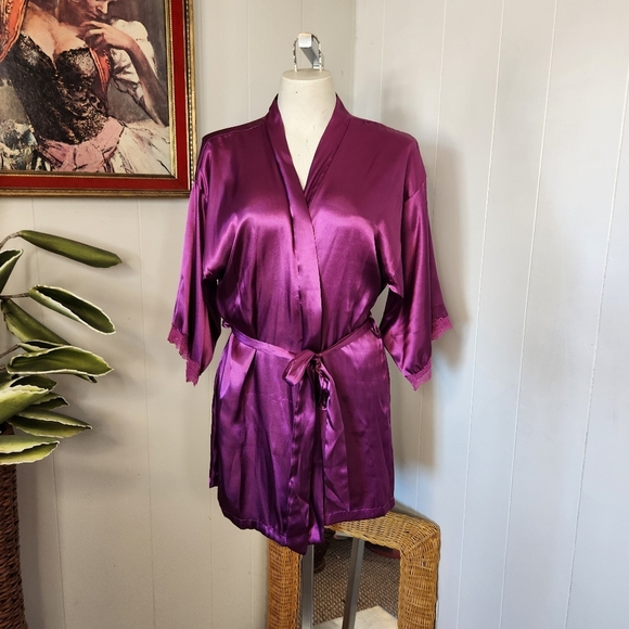 Vintage Linea Donatella Purple Satin Lace Robe Boudoir Lingerie Pin-Up Kimono - Picture 8 of 8